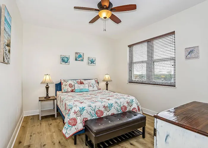 608 Lost Key Drive Unit 605c * Pensacola